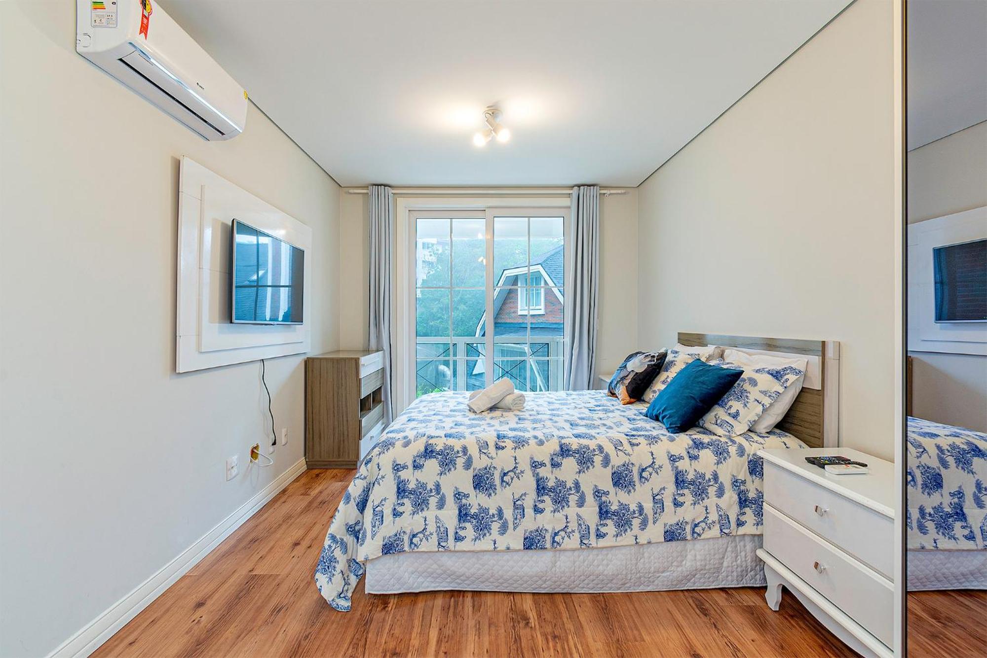 Incrivel Apartamento A 500M Da Rua Coberta Gramado Esterno foto